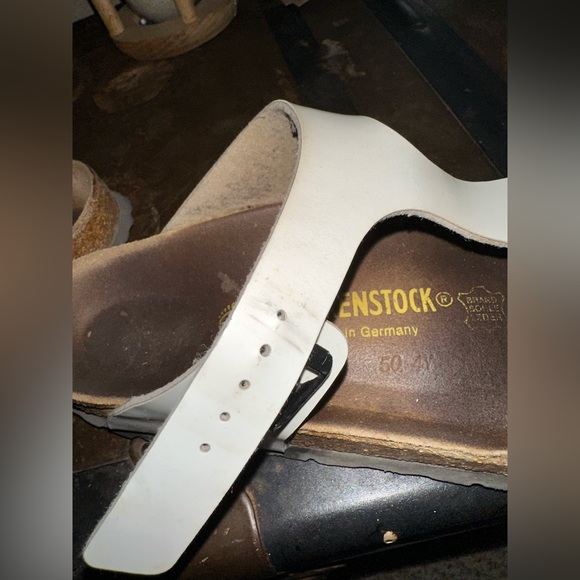 White Gizeh Birkenstocks - Picture 13 of 13